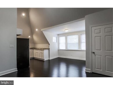 35 Windermere Ave unit 3RD FL, Lansdowne, PA 19050 - photo 3