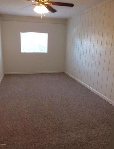 House - Den Game Room