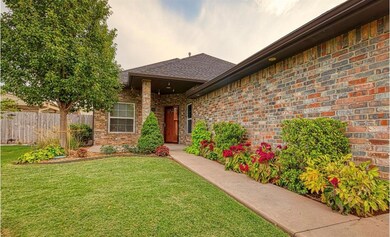 2826 W 2nd St, Elk City, OK 73644 - photo 3