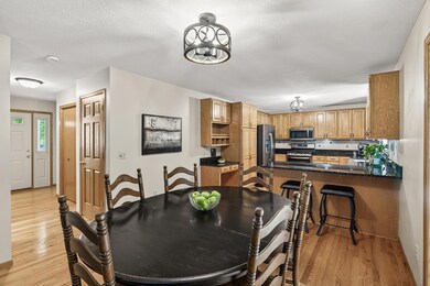 8825 Comstock Ct, Osseo, MN 55311 - photo 6