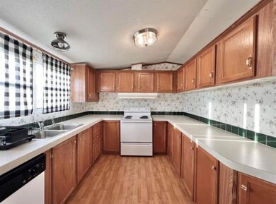 34511 Independence St, Shawnee, OK 74804 - photo 4