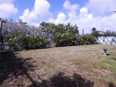 Unbelievable outdoor space. 