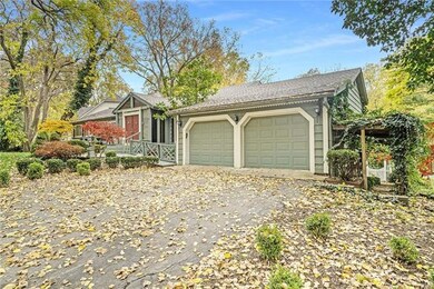 8239 Parkhill Cir, Lenexa, KS 66215 - photo 3