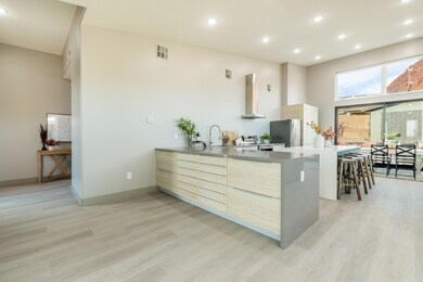 70 W 300 N, Ivins, UT 84738 - photo 4