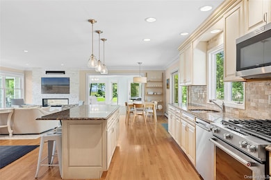 2360 Marlene Ln, Mattituck, NY 11952 - photo 3