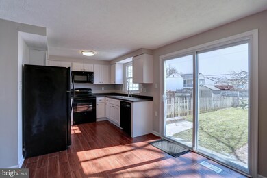 9409 Kings Grant Rd, Laurel, MD 20723 - photo 5