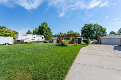 2311 Steeplechase Dr-8