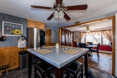 10 Arnold St, Blackstone, MA 01504 - photo 5