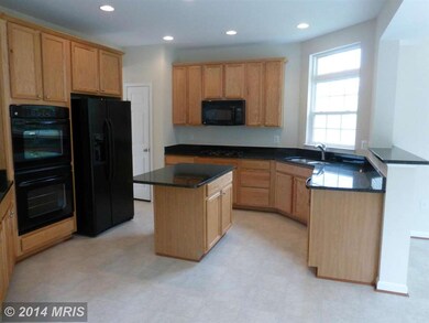 42237 St Huberts Place, Chantilly, VA 20152 - photo 2