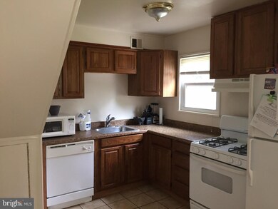 118 Martin Dr, Manassas Park, VA 20111 - photo 3