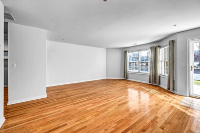 793 Federal Rd unit 3, Brookfield, CT 06804 - photo 6