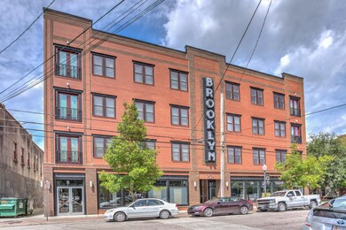 709 N 4th St # 201-3