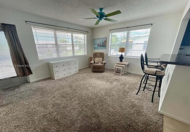 31 Windsor B unit 31 b, West Palm Beach, FL 33417 - photo 2