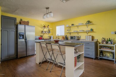 9813 N 11th St, Phoenix, AZ 85020 - photo 2