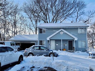 2738 51st St, Des Moines, IA 50310 - photo 2