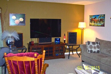 450 Pin Oak d liv rm 1