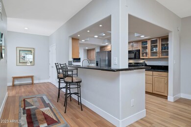 Kitchen and Breakfast Bar
