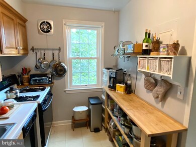 6508 Boulevard View unit B2, Alexandria, VA 22307 - photo 6