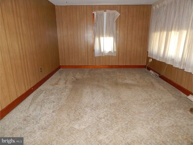 805 Englesville Hill Rd, Boyertown, PA 19512 - photo 7