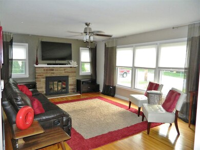 1616 Tremont St, Cedar Falls, IA 50613 - photo 7