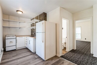 1613 A Ave NE, Cedar Rapids, IA 52402 - photo 6