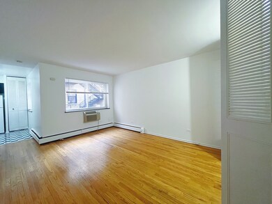 736 W Buena Ave unit 305, Chicago, IL 60613 - photo 2