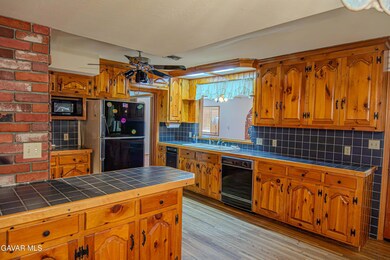 27961 Preakness Dr, Tehachapi, CA 93561 - photo 7