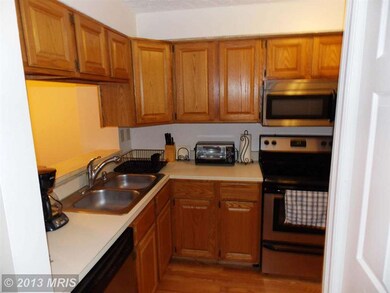 200 Oak Leaf Cir unit D, Abingdon, MD 21009 - photo 2
