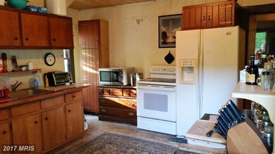 615 Shangri la Rd, Bentonville, VA 22610 - photo 7