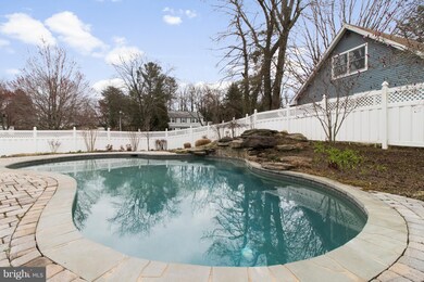 12713 Kembridge Dr, Bowie, MD 20715 - photo 3