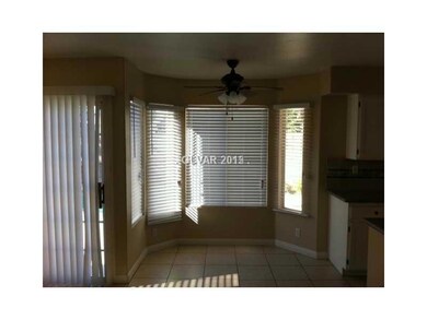 Kitchen. Nook Area