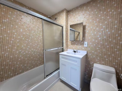 43-18 Robinson St unit 7C, Flushing, NY 11355 - photo 6