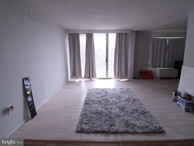 Hunting Creek Club unit 702, Alexandria, VA 22303 - photo 3