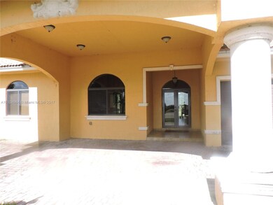 PORTE COCHERE