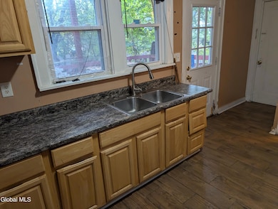 413 Summit Ave, Schenectady, NY 12307 - photo 6