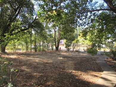 1541 Mistletoe Ln, Redding, CA 96002 - photo 4