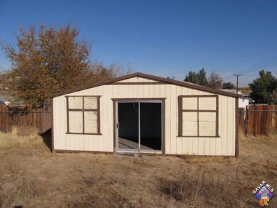 16486 Hughes Rd, Victorville, CA 92395 - photo 5