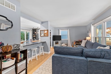 2106 Shallowford Dr, Valparaiso, IN 46383 - photo 3