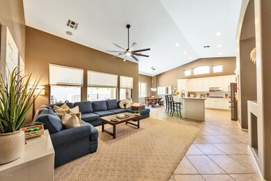 382 W Vinedo Ln, Tempe, AZ 85284 - photo 3