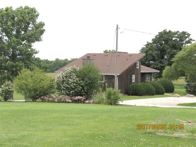 8027 S 600 W, Edinburgh, IN 46124 - photo 2