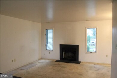 40 Oakland Bay Ct, Little Egg Harbor Township, NJ 08087 - photo 6