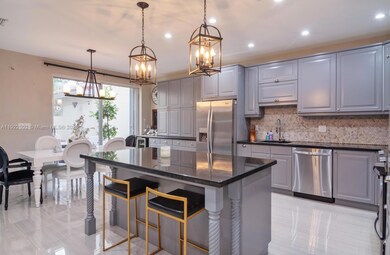 1140 Chestnut Ln unit 1140, Hollywood, FL 33019 - photo 4