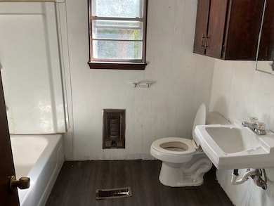 103 S Bolling Ave, Luverne, AL 36049 - photo 6