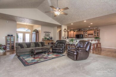 unlisted-address, Redmond, OR 97756 - photo 7