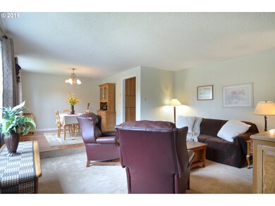 1240 Flintridge Ave, Eugene, OR 97401 - photo 3