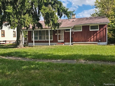 3330 Maywood Dr, Flint, MI 48504 - photo 2