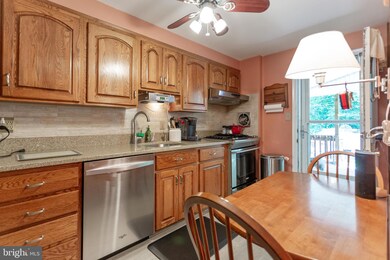 943 Circle Dr, Halethorpe, MD 21227 - photo 7