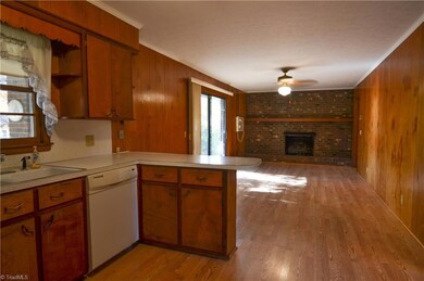 380 Clearview Dr, Asheboro, NC 27205 - photo 6