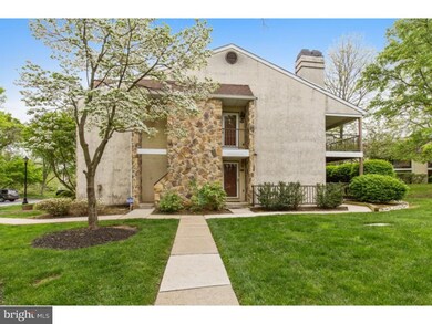 154 Valley Stream Cir unit 154F, Chesterbrook, PA 19087 - photo 2