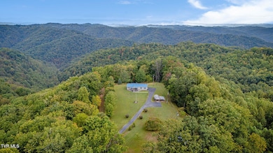 392 Elbert Ramsey Rd, Clinchco, VA 24226 - photo 5